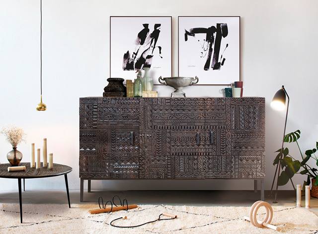 SIDEBOARD